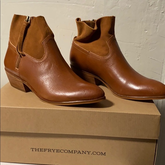 Cognac leather and suede bootie - Picture 2 of 4